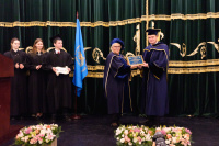 Honorary Degree Conferred on FIT President 