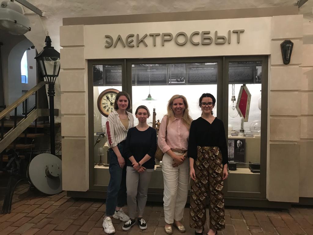 Студенты РЖЯ в музее «Огни Москвы»