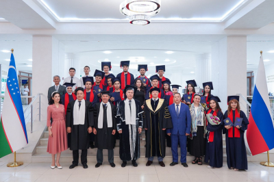 В Узбекистане вручили дипломы выпускникам совместных образовательных программ