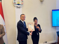 Студентка МГЛУ Суман Рахматуллоева – победительница конкурса «Студент года - 2023» посольства республики Таджикистан