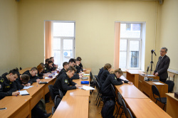 Проведение занятий для подготовки к предпрофессиональному экзамену по профилю: Министерство иностранных дел России