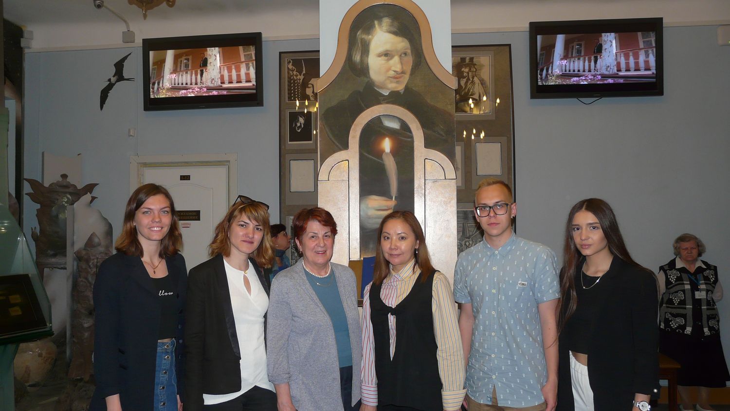 Студенты МГЛУ посетили Мемориальный музей и научную библиотеку Н.В. Гоголя