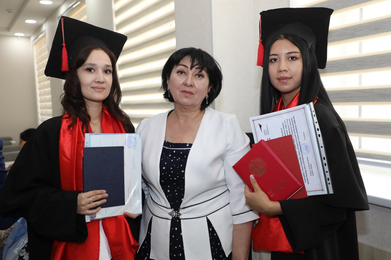 Ректор МГЛУ поздравила выпускников совместной программы двух дипломов