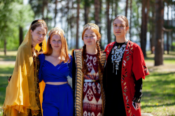 Первый Международный фестиваль национальных культур «Молодежный этноград» 