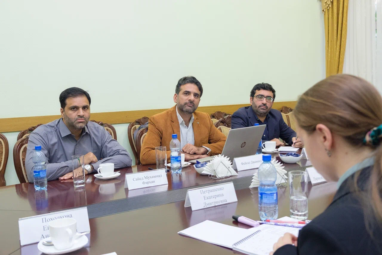 Representatives of the Federal University of Arts, Science and Technology Urdu (Pakistan) visit MSLU