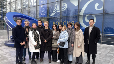 Студенты МГЛУ на выставке-форуме «Россия»